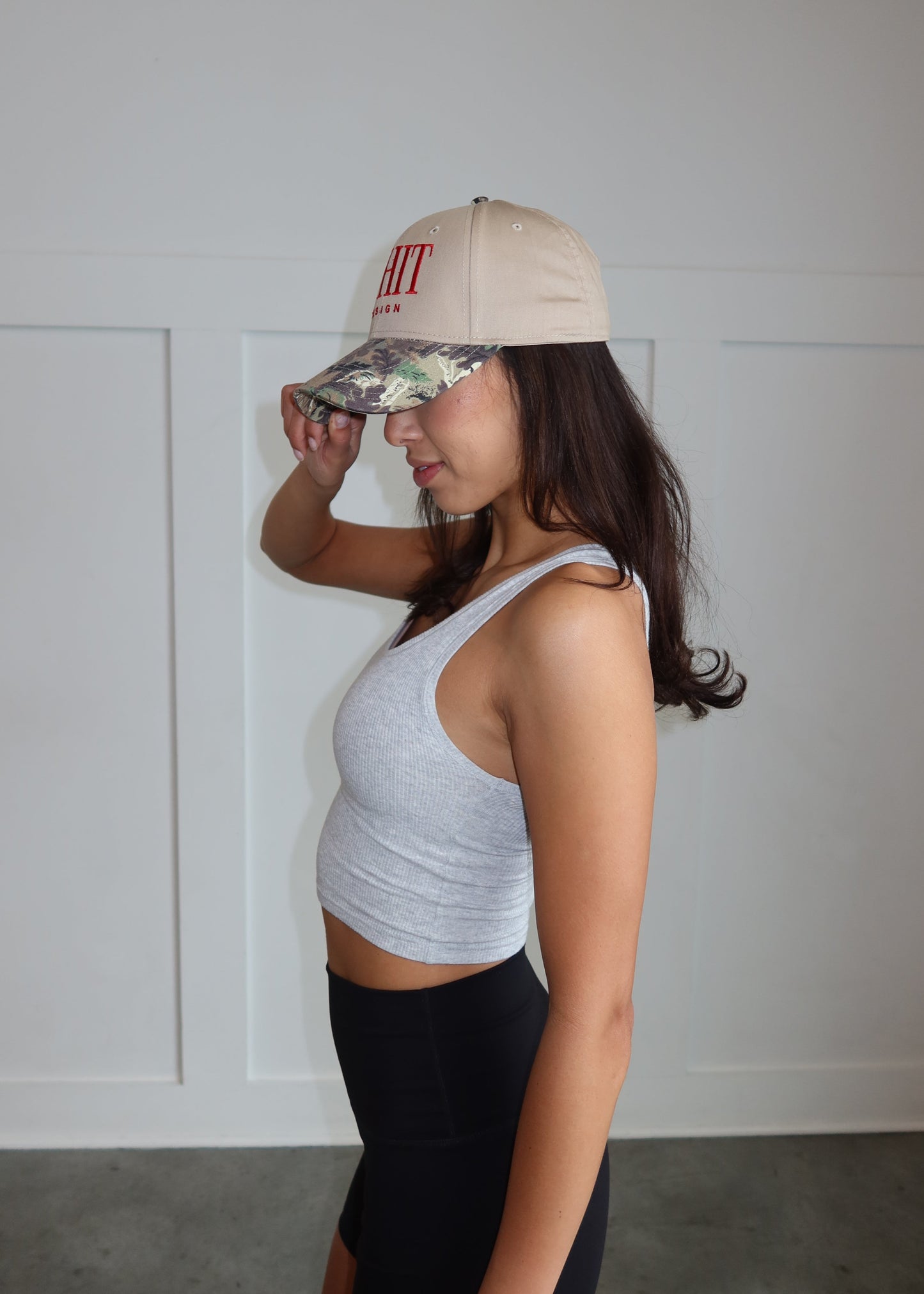 WHIT DESIGN CAMO + RED HAT